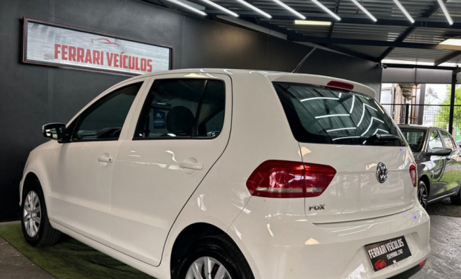 VW - VolksWagen Fox Trendline 1.0 Flex 8V 5p 2015 Flex-12