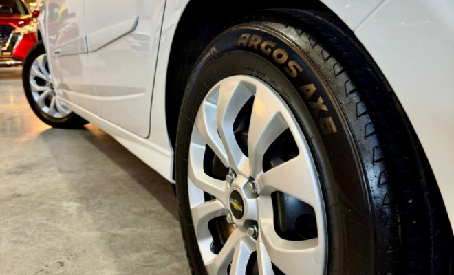 GM - Chevrolet PRISMA Sed. LT 1.4 8V FlexPower 4p Aut. 2018 Flex-15