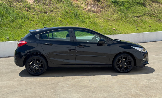 CRUZE Sport LT 1.4 TB Aut. 2019 – O hatch esportivo que combina performance e sofisticação!-16