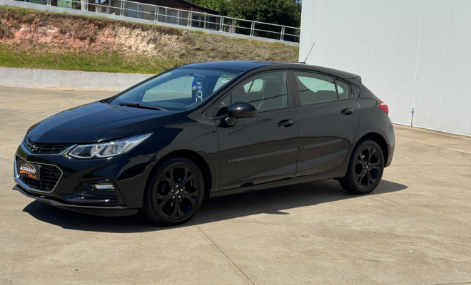 CRUZE Sport LT 1.4 TB Aut. 2019 – O hatch esportivo que combina performance e sofisticação!-14