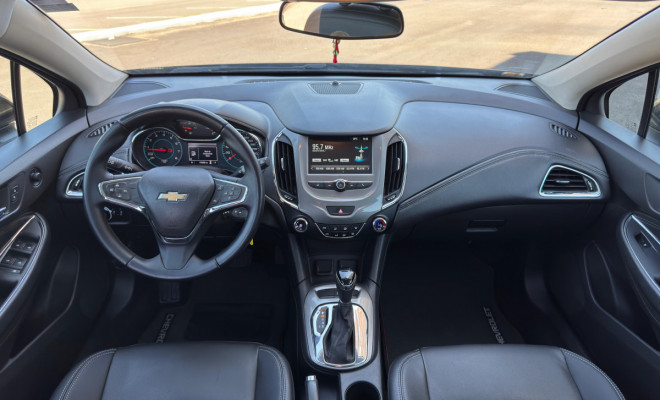 CRUZE Sport LT 1.4 TB Aut. 2019 – O hatch esportivo que combina performance e sofisticação!-6