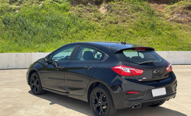 CRUZE Sport LT 1.4 TB Aut. 2019 – O hatch esportivo que combina performance e sofisticação!-15