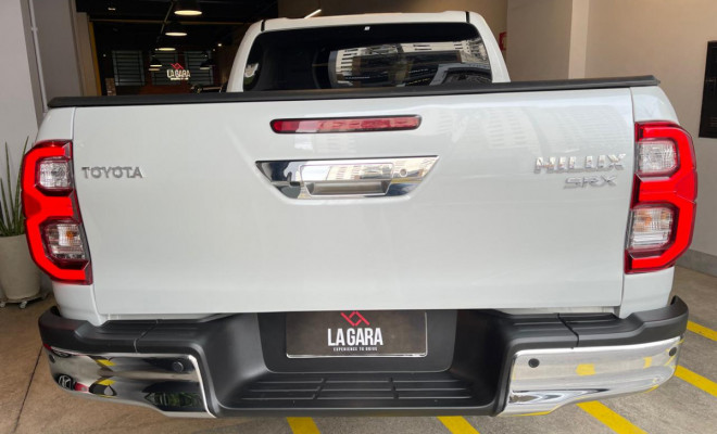 Toyota Hilux CD SRX 2.8 TDI 16V 4x4 Diesel Aut. 2024-2