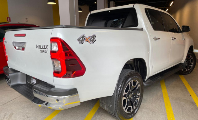 Toyota Hilux CD SRX 2.8 TDI 16V 4x4 Diesel Aut. 2024-0