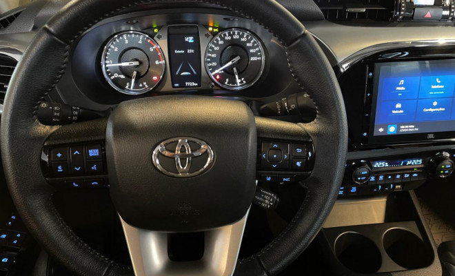Toyota Hilux CD SRX 2.8 TDI 16V 4x4 Diesel Aut. 2024-7