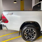 Toyota Hilux CD SRX 2.8 TDI 16V 4x4 Diesel Aut. 2024-4