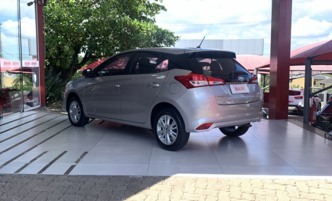 Toyota YARIS XL 1.3 Flex 16V 5p Mec. 2019 Flex-4