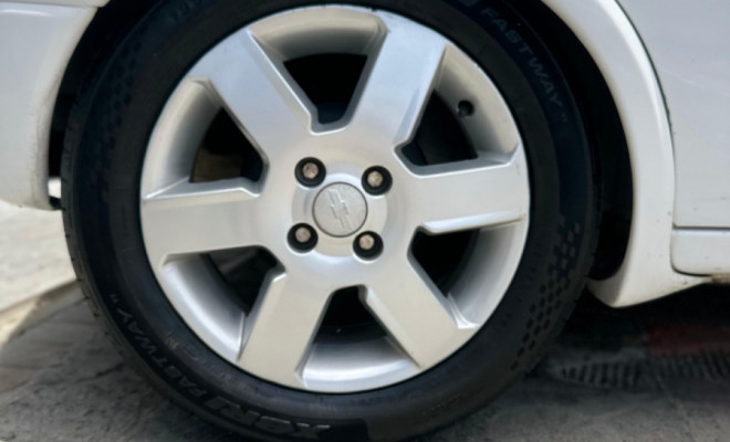 GM - Chevrolet Corsa Hat. Maxx 1.4 8V ECONOFLEX 5p 2011 Flex-7