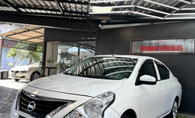 Nissan VERSA 1.0 12V FlexStart 4p Mec. 2017 Flex-1