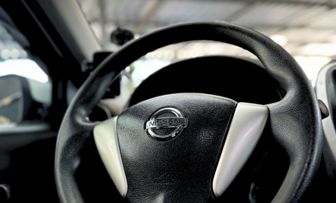 Nissan VERSA 1.0 12V FlexStart 4p Mec. 2017 Flex-4