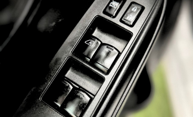 Nissan VERSA 1.0 12V FlexStart 4p Mec. 2017 Flex-5