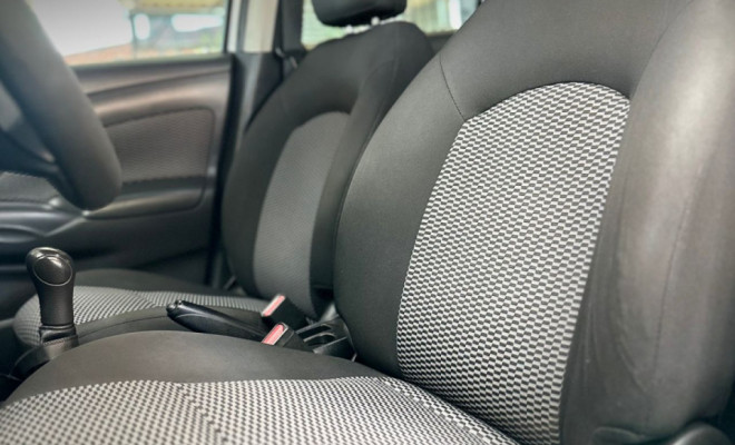 Nissan VERSA 1.0 12V FlexStart 4p Mec. 2017 Flex-9