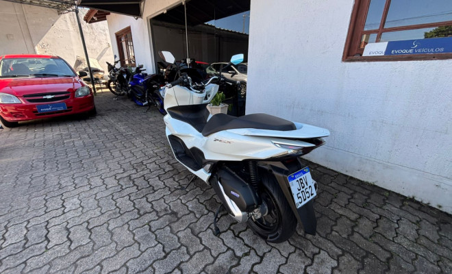 HONDA PCX 160 DLX 2023 Flex-5