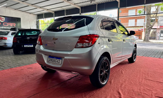 GM - Chevrolet ONIX HATCH Joy 1.0 8V Flex 5p Mec. 2018 Flex-5