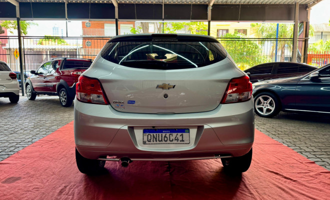 GM - Chevrolet ONIX HATCH Joy 1.0 8V Flex 5p Mec. 2018 Flex-4