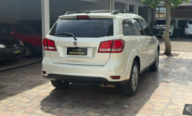 Fiat FREEMONT EMOT./PRECISION 2.4 16V 5p Aut. 2015 Gasolina-4