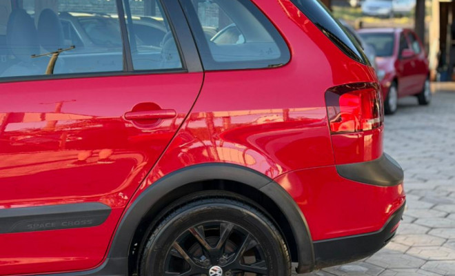 VW - VolksWagen SpaceCross 1.6 Mi Total Flex 8V 2014 Flex-2