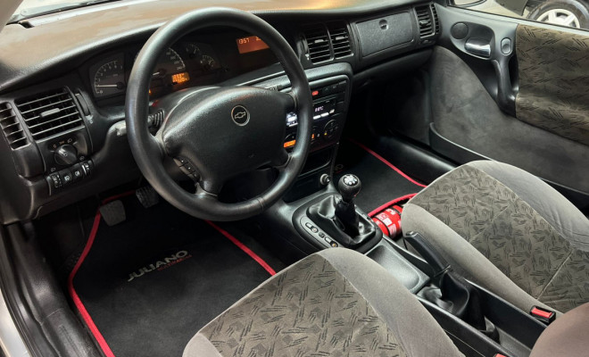 ( REPASSE ) GM - Chevrolet Vectra GLS/Expres.2.2/ 2.0 e 2.0 CD 8V 2002 Gasolina-3