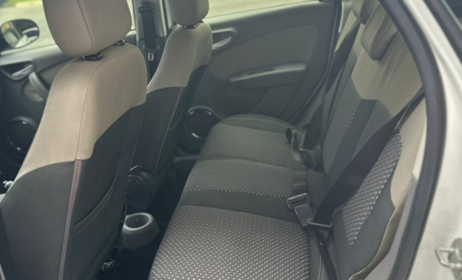 Fiat Grand Siena ESSENCE 1.6 Flex 16V 2014 Flex-10