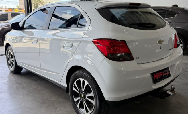 GM - Chevrolet ONIX HATCH LTZ 1.4-2