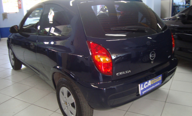 GM - Chevrolet Celta 1.4/ Super/ Energy 1.4 8V 85cv 3p 2004 Gasolina-2