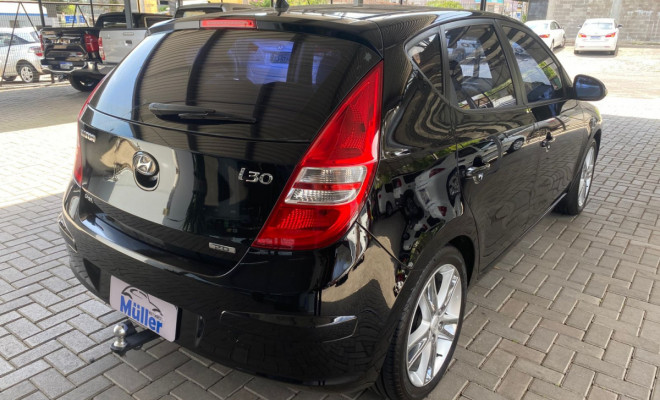 Hyundai i30 2.0 16V 145cv 5p Aut. 2011 Gasolina-5