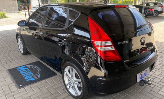 Hyundai i30 2.0 16V 145cv 5p Aut. 2011 Gasolina-6