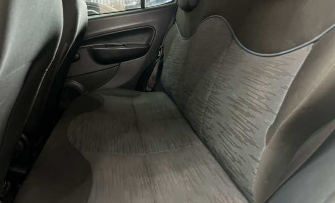 Fiat UNO DRIVE 1.0 Flex 6V 5p 2018 Flex-9