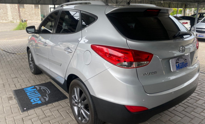 Hyundai ix35 2.0 16V 170cv 2WD/4WD Aut. 2011 Gasolina-3