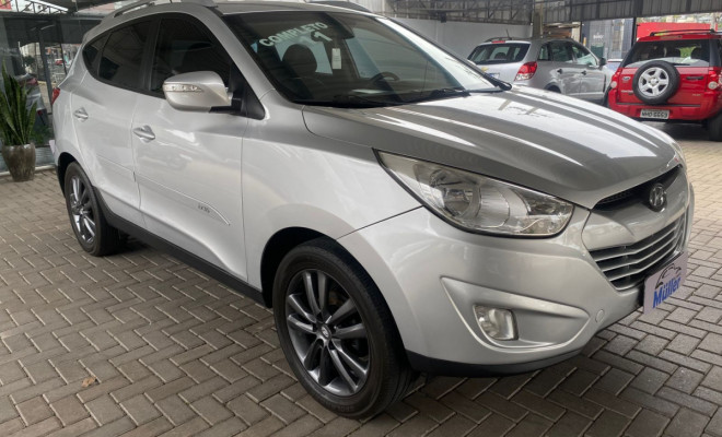 Hyundai ix35 2.0 16V 170cv 2WD/4WD Aut. 2011 Gasolina-4