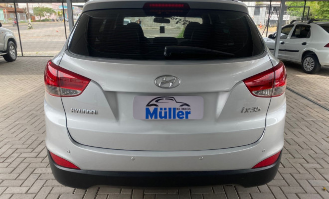 Hyundai ix35 2.0 16V 170cv 2WD/4WD Aut. 2011 Gasolina-2