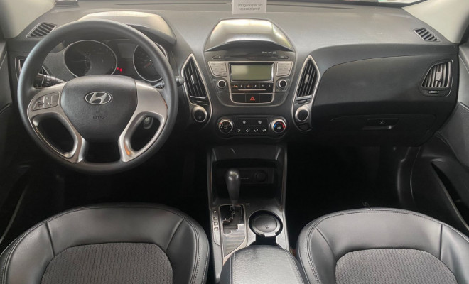 Hyundai ix35 2.0 16V 170cv 2WD/4WD Aut. 2011 Gasolina-10
