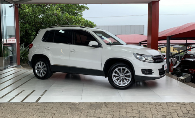 VW - VolksWagen TIGUAN 2.0 TSI 16V 200cv Tiptronic 5p 2013 Gasolina-1