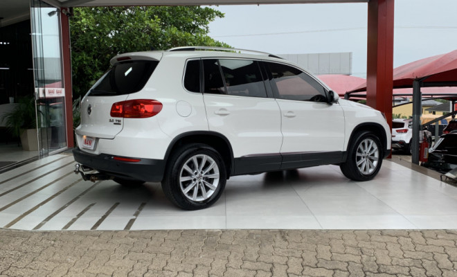 VW - VolksWagen TIGUAN 2.0 TSI 16V 200cv Tiptronic 5p 2013 Gasolina-2