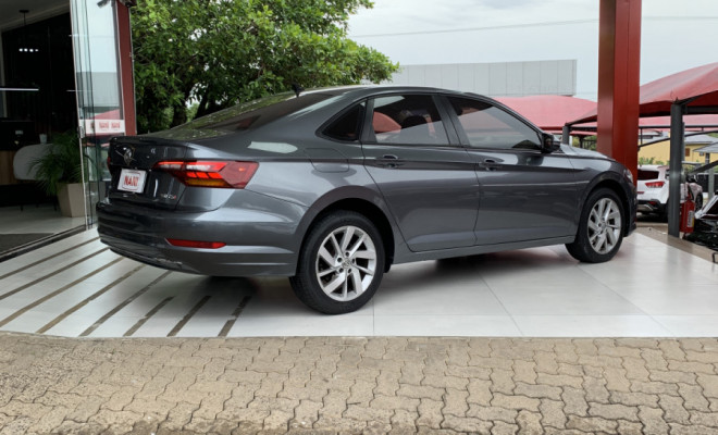 VW - VolksWagen JETTA Comfort. 250 TSI 1.4 Flex 16v Aut. 2019 Flex-2