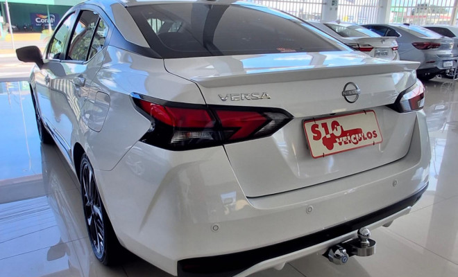 Nissan VERSA Exclusive 1.6 16V Flex Aut. 2025 Flex-4