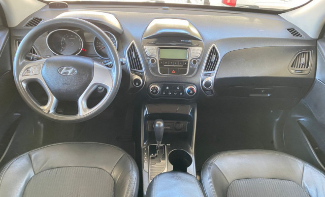 Hyundai ix35 2.0 16V 170cv 2WD/4WD Aut. 2011 Gasolina-11