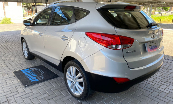 Hyundai ix35 2.0 16V 170cv 2WD/4WD Aut. 2011 Gasolina-7