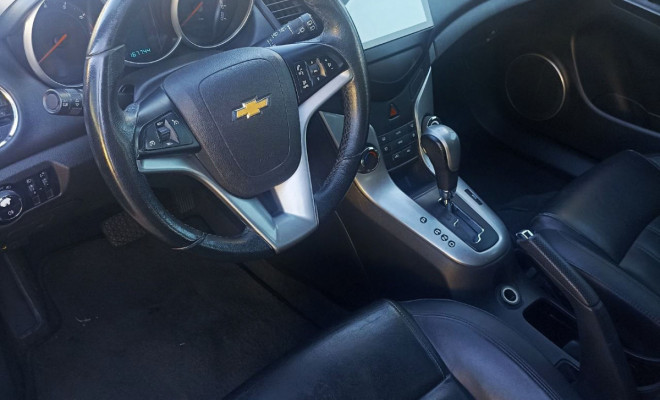 GM - Chevrolet CRUZE LT 1.8 16V FlexPower 4p Aut. 2013 Flex-2