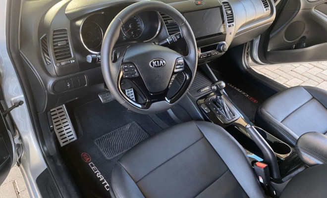 Kia Motors Cerato 1.6 16V  Flex  Aut. 2014 Flex-12