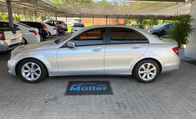 Mercedes-Benz C-200 Kompressor Classic 1.8 16V Aut. 2010 Gasolina-6