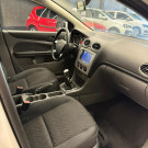 Ford Focus Sedan 1.6 Flex 8V/16V 4p Mec. 2011-6