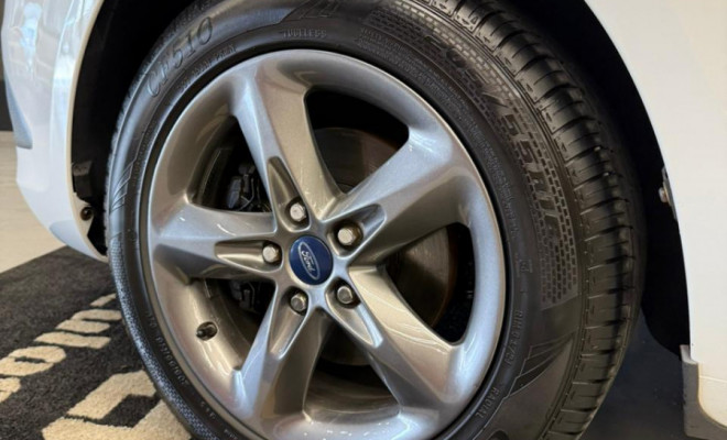 Ford Focus Sedan 1.6 Flex 8V/16V 4p Mec. 2011-8