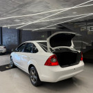 Ford Focus Sedan 1.6 Flex 8V/16V 4p Mec. 2011-5