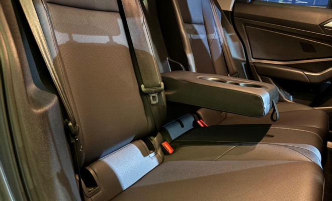 VW - VolksWagen JETTA Comfort. 250 TSI 1.4 Flex 16v Aut. 2020 Flex-20