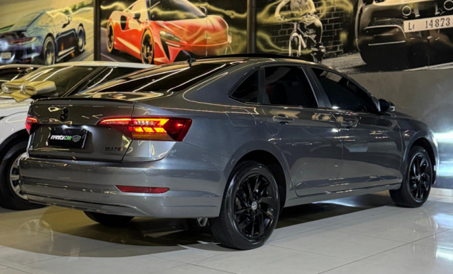 VW - VolksWagen JETTA Comfort. 250 TSI 1.4 Flex 16v Aut. 2020 Flex-9