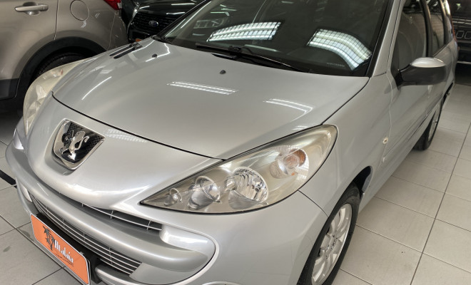 Peugeot 207 SW XR Sport 1.4 Flex 2012