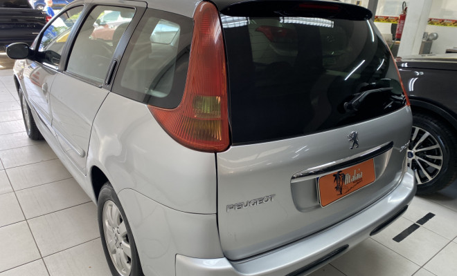 Peugeot 207 SW XR Sport 1.4 Flex 2012-2
