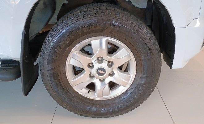 GM - Chevrolet S10 Pick-Up LT 2.4 F.Power 4x2 CD 2013 Flex-8