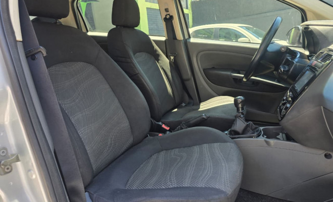 Fiat Punto ATTRACTIVE 1.4 Fire Flex 8V 5p 2011 Flex-8